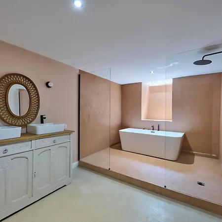 Maison De Charme Plein Centre De Вилла